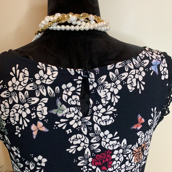 LC Lauren Conrad high low hem floral top - Picture 5 of 10